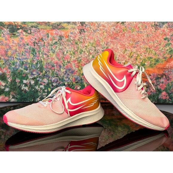 GUC Nike CT0916-001 Star Runner 2 Sneakers Sz 6Y or Women 8.5 - Picture 1 of 9